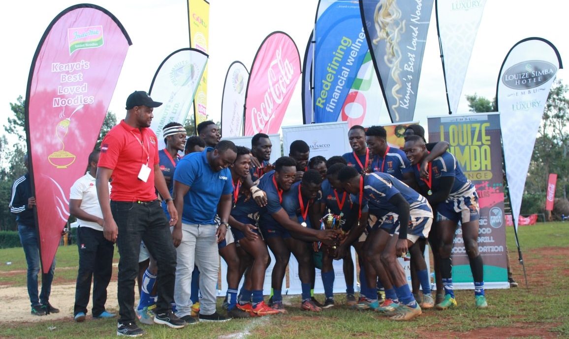 Strathmore Leos receive Embu 7s Trophy. Photo Courtesy/Embu 7s