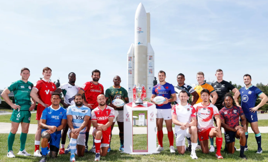 All 16 captains at the captain's photo prior to the HSBC France Sevens at Cite de l�espace on 17 May, 2022 in Toulouse, France. Photo credit: Mike Lee - KLC fotos for World Rugby