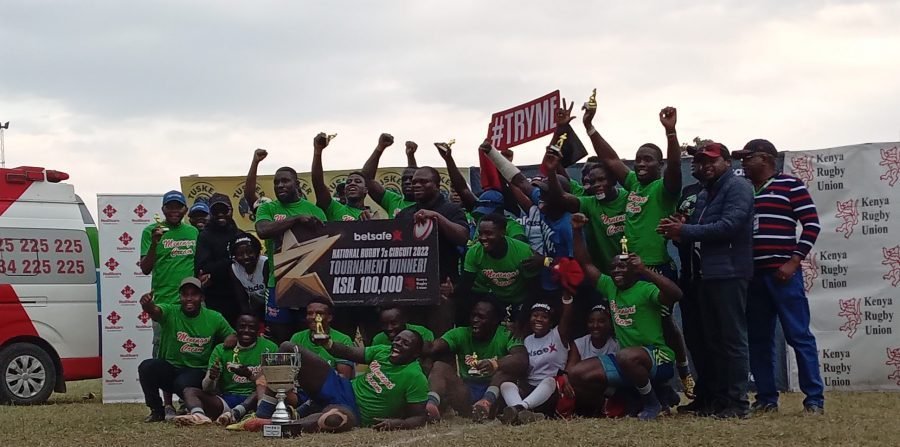 Menengai Oilers celebrate after winning Prinsloo 7s. They will be keen to win Kakamega 7s to get the first 7s title.