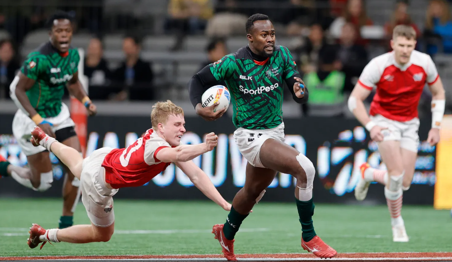 Kenya 7s Edmund Anya cuts through the Great Britain defense on day one of the HSBC Canada Sevens at BC Place Stadium on 3 March, 2023 in Vancouver, Canada. Photo credit: Mike Lee - KLC fotos for World Rugby