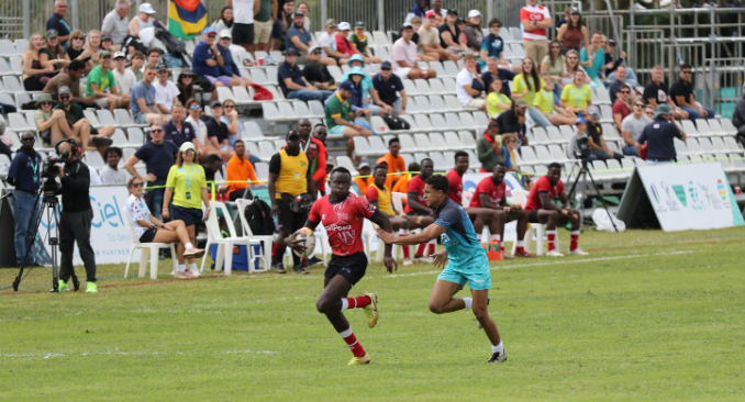 Kenya Moran's Victor Odhiambo races on against Mauritius in Africa Men's 7s. PHOTO/Mauritius.Rugby