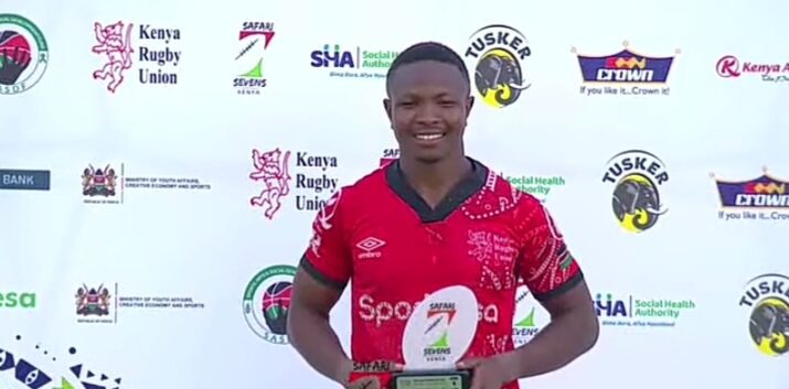 Kenya 7s (Shujaa) scrum-half Samuel Asati receiving Safari 7s award. PHOTO/Screengrab